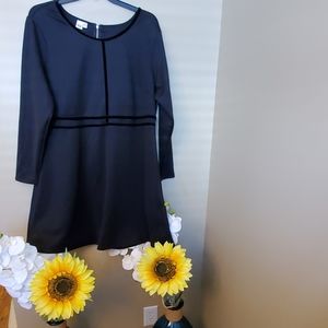 3x beautiful chic dress with velvet piping design